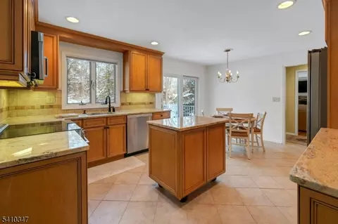 115 Berkeley Cir, Basking Ridge, NJ 07920 photo 13