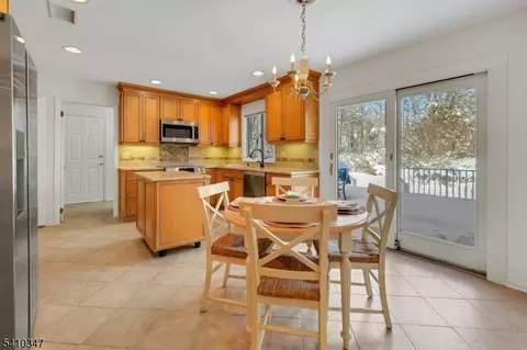 115 Berkeley Cir, Basking Ridge, NJ 07920 photo 11