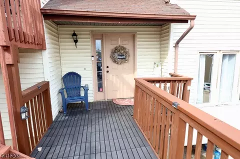 Exterior - 4 Sickle St, Dover, NJ 07801 photo 2 of 4