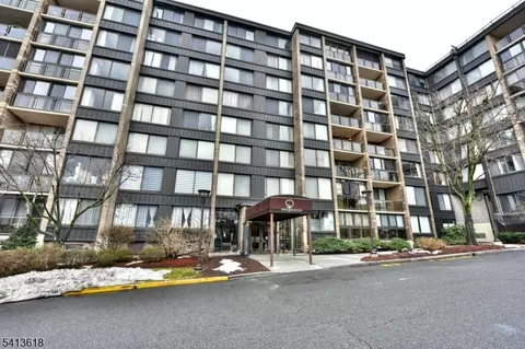 9060 Palisade Ave #1003, North Bergen, NJ 07047