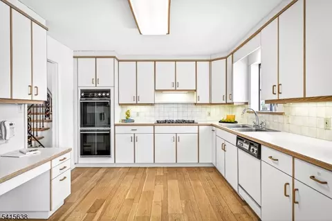 113 Crest Dr, Summit, NJ 07901 photo 10