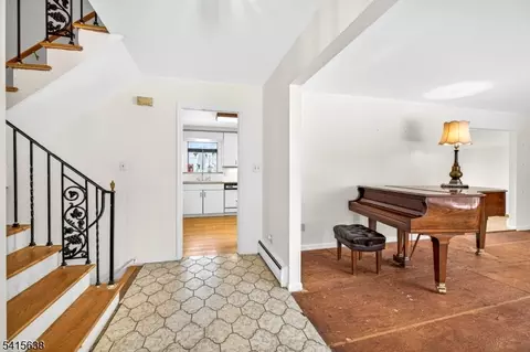 113 Crest Dr, Summit, NJ 07901 photo 17
