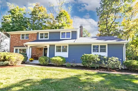 52 Coolidge Dr, Berkeley Heights, NJ 07922
