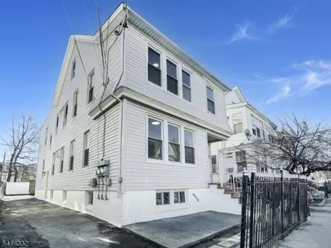 186 Isabella Ave, Irvington, NJ 07111