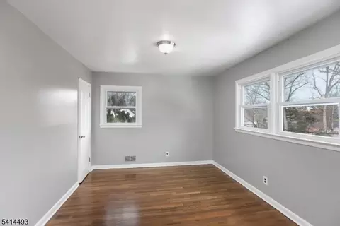 Bedroom - 667 Colfax Rd, Wayne, NJ 07470 photo 2 of 3