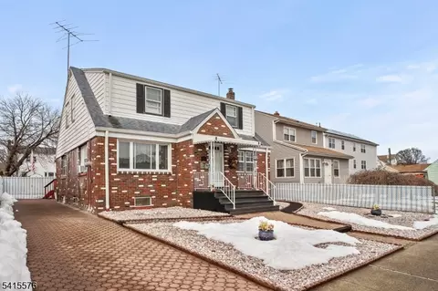8 Kipp Pl, Paterson, NJ 07513