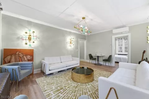 Living - 133 Summit Ave #16, Summit, NJ 07901 photo 3 of 4