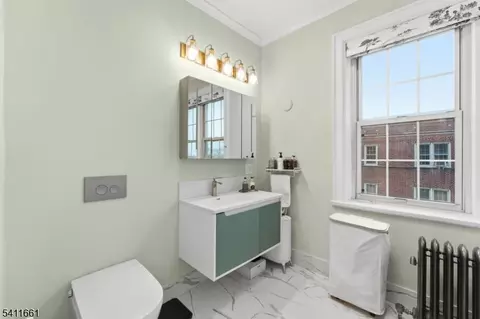 Bath - 133 Summit Ave #16, Summit, NJ 07901 photo 2 of 2