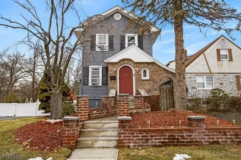 652 Harvard St, New Milford, NJ 07646