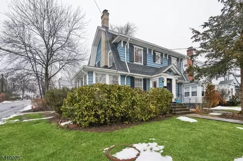 25 Burnett Ter, Maplewood, NJ 07040