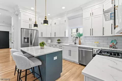 221 N Ave E, Cranford, NJ 07016