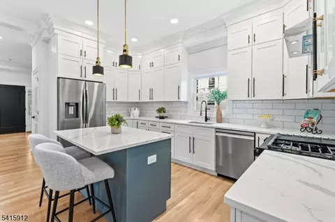 221 N Ave E, Cranford, NJ 07016