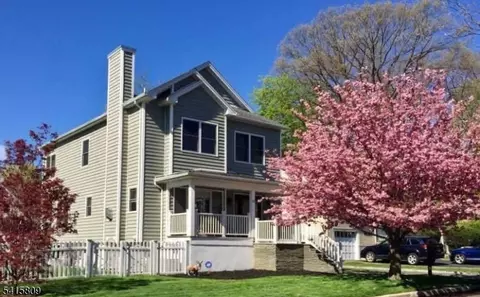 37 Jackson St, Nutley, NJ 07110