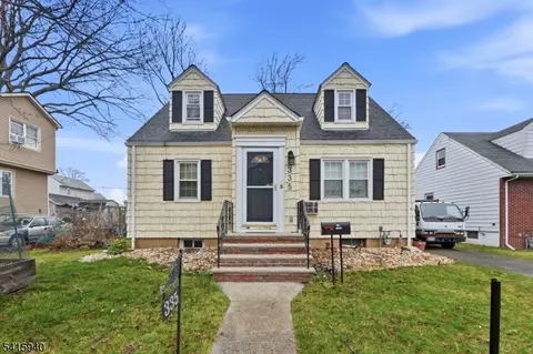 335 Dermody St, Roselle, NJ 07203