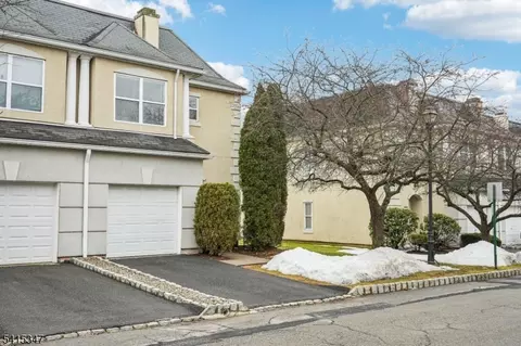 8616 Brittany Dr, Wayne, NJ 07470