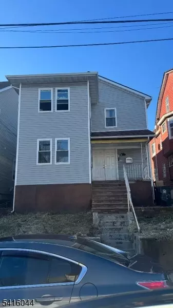 63 Huntington Ter, Newark, NJ 07112