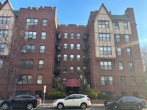5 Pomona Ave #4A, Newark, NJ 07112