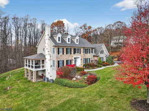 14 Jenny Layne, Sussex, NJ 07461