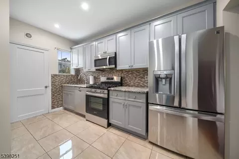 30 E 2nd St, Clifton, NJ 07011 photo 12