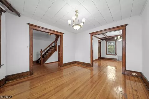30 E 2nd St, Clifton, NJ 07011 photo 11