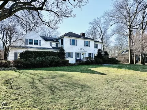839 Knollwood Ter, Westfield, NJ 07090