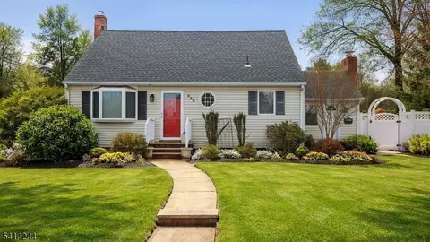 290 Sycamore St, Westfield, NJ 07090