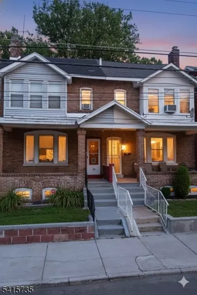 39 Laurel Ave, Trenton, NJ 08618