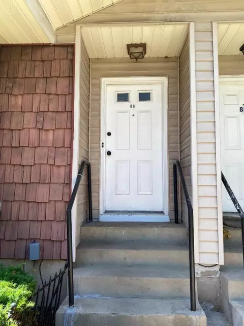 8 Neilson St # G, New Brunswick, NJ 08901