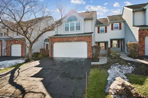 1003 Pinhorn Dr, Bridgewater, NJ 08807