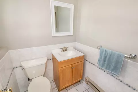 Bath - 2 Rolling View Dr, Hackettstown, NJ 07840 photo 2 of 2