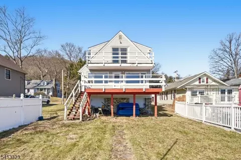 104 W Shore Rd, Denville, NJ 07834