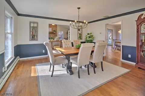 6 Rock Spring Rd, Chester Twp, NJ 07930