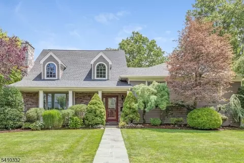 30 High Point Dr, Springfield, NJ 07081