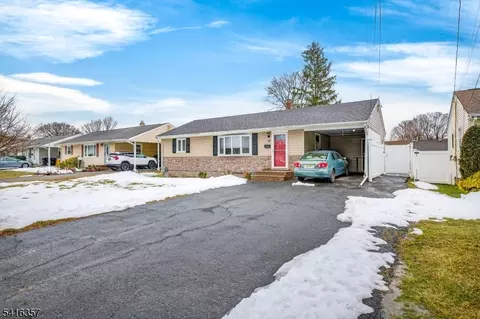 13 Yates Dr, East Brunswick, NJ 08816