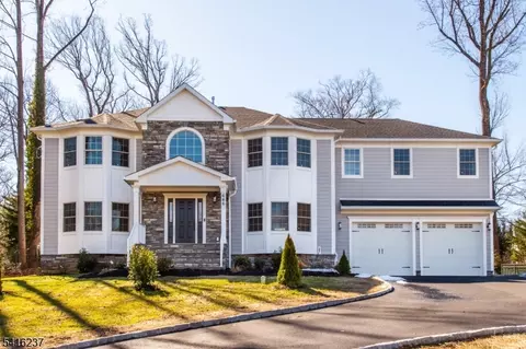 646 Mountain Ave, Berkeley Heights, NJ 07922