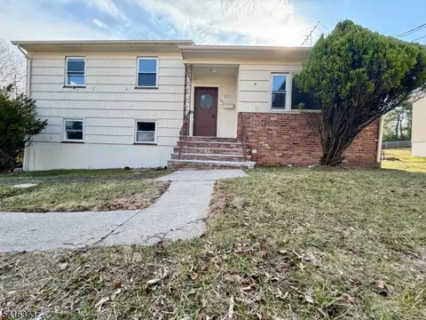 27 Old Short Hills Rd, West Orange, NJ 07052