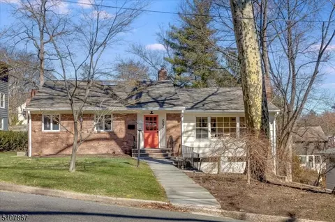 51-53 Durand Rd, Maplewood, NJ 07040