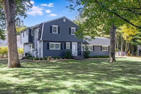 60 E Sherbrooke Pkwy, Livingston, NJ 07039