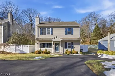12 Woodland Ave, Budd Lake, NJ 07828