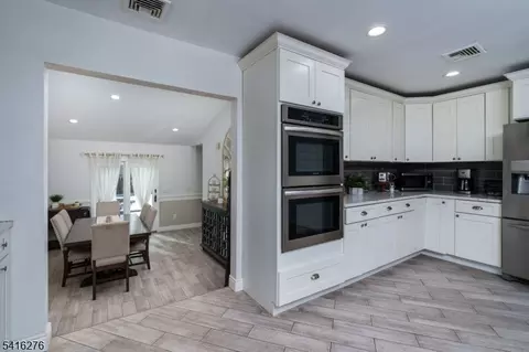 75 Longport Rd, Wayne, NJ 07470 photo 6