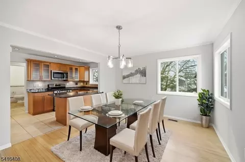 38 Chestnut St #4, Morristown, NJ 07960