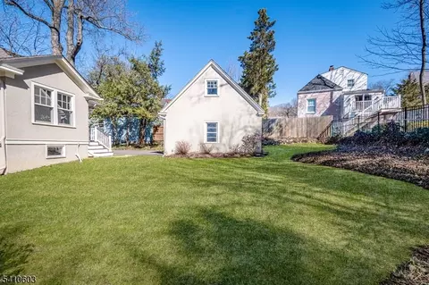 88 Beekman Rd, Summit, NJ 07901 photo 33