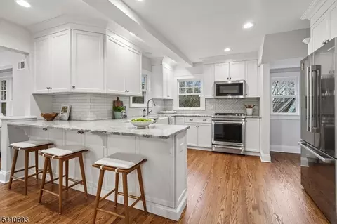 88 Beekman Rd, Summit, NJ 07901 photo 9