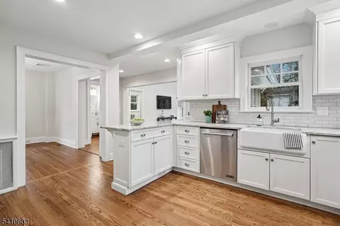 88 Beekman Rd, Summit, NJ 07901 photo 12