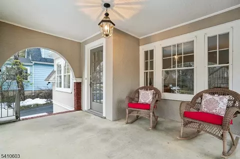 88 Beekman Rd, Summit, NJ 07901 photo 2