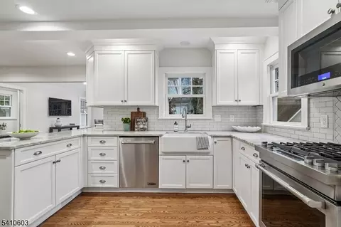 88 Beekman Rd, Summit, NJ 07901 photo 10