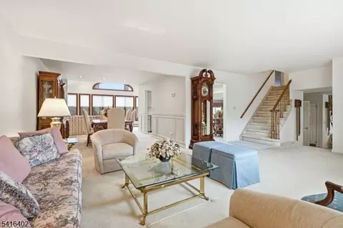 35 Darlington Dr, Wayne, NJ 07470 photo 8