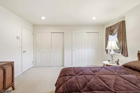 35 Darlington Dr, Wayne, NJ 07470 photo 20