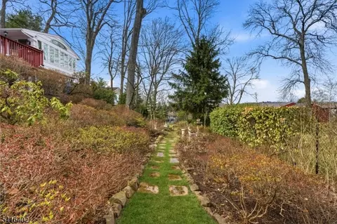 35 Darlington Dr, Wayne, NJ 07470 photo 40