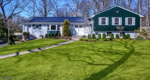 3 Sylvan Ct, Livingston, NJ 07039